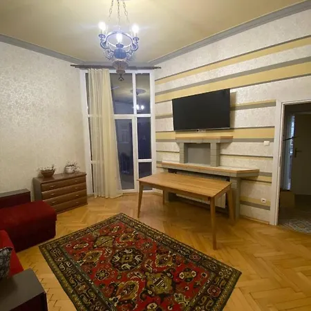 Happy Apartment On Kopernik 30 Lviv Exterior photo